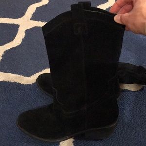 Black Jessica Simpson cowboy boots. Size 9.5